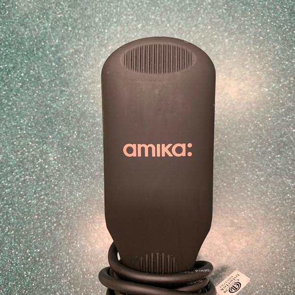 Amika Hair Straightening Brush - Picture 4 of 4